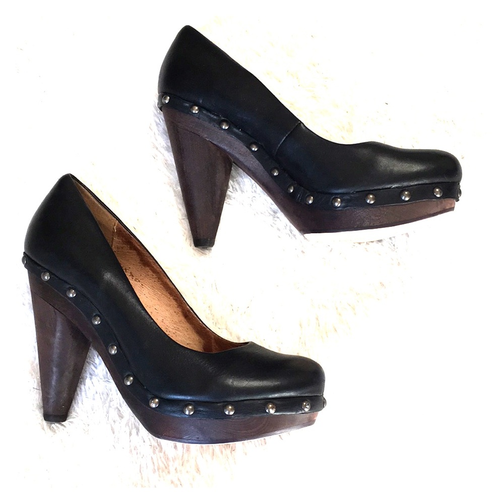 Seychelles black shoe studs 7.5 SEXY Anthropologie